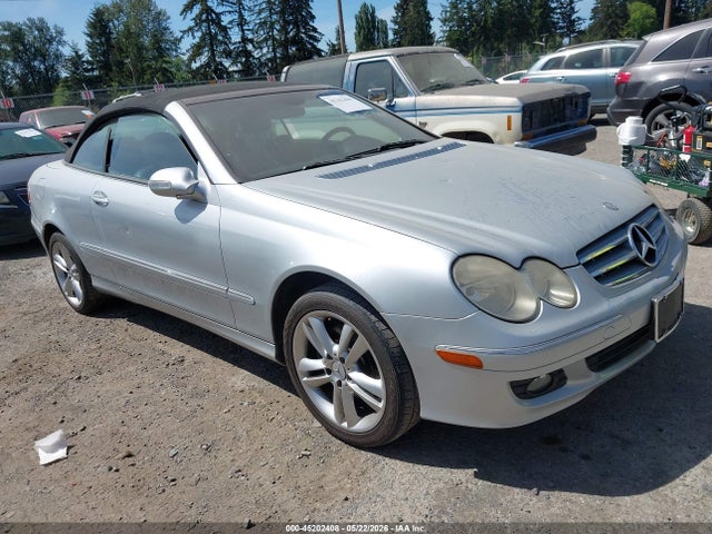 Salvage Mercedes-Benz Clk-class Image
