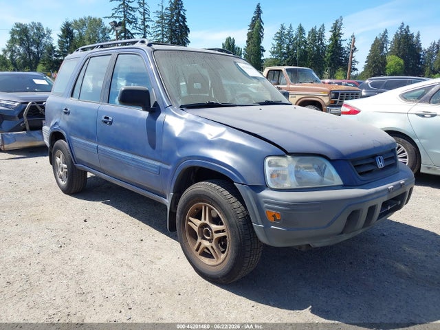 Salvage Honda CR-V Image