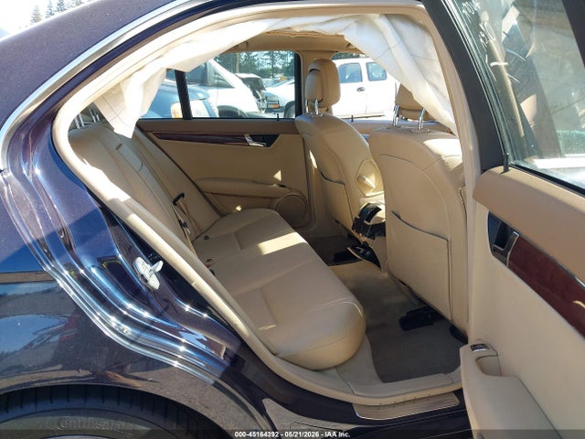 Mercedes-Benz C-Class Luxury 4matic
