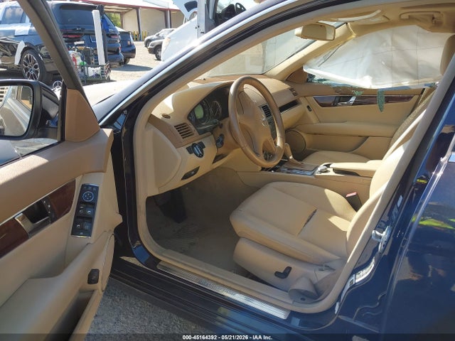 Mercedes-Benz C-Class Luxury 4matic
