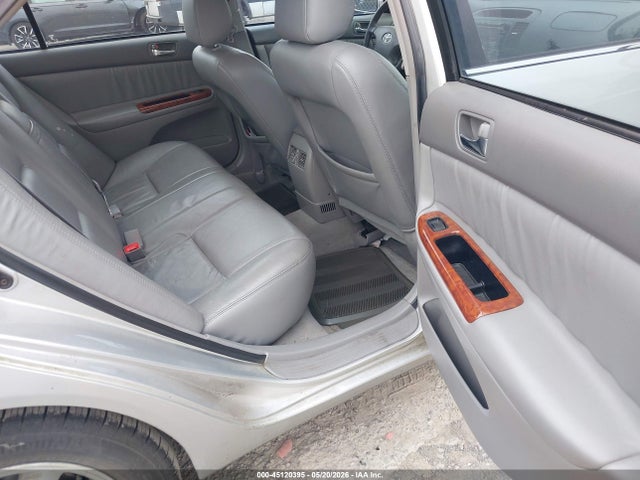 Toyota Camry Xle V6