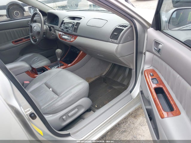 Toyota Camry Xle V6