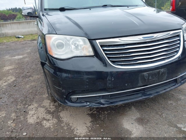Chrysler Town & Country Limited