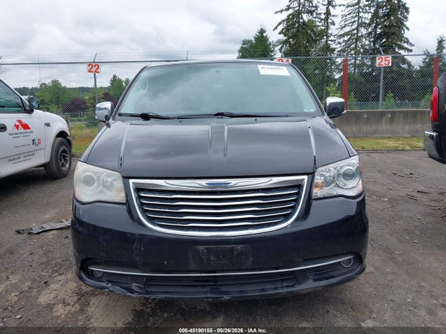Chrysler Town & Country Limited