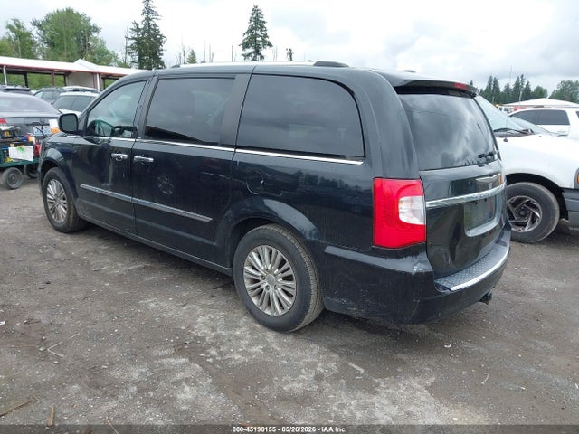Chrysler Town & Country Limited