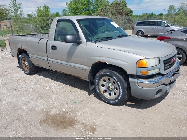 Salvage GMC Sierra 1500 Image