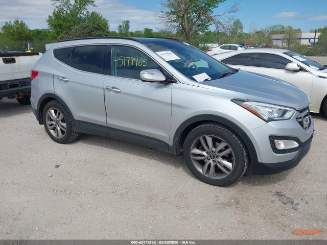Salvage Hyundai SANTA FE Image