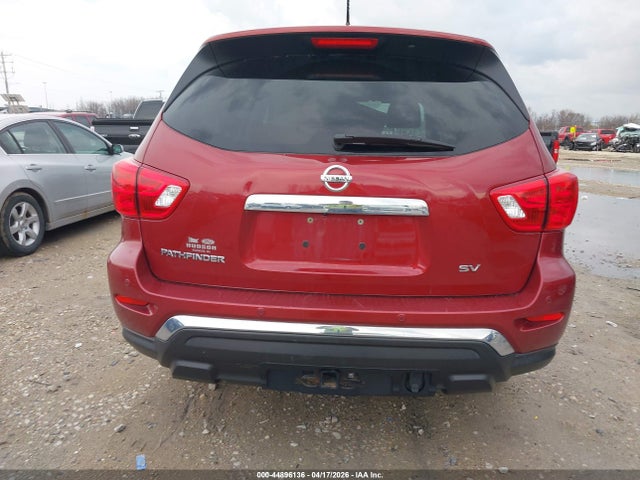 Nissan Pathfinder Sv