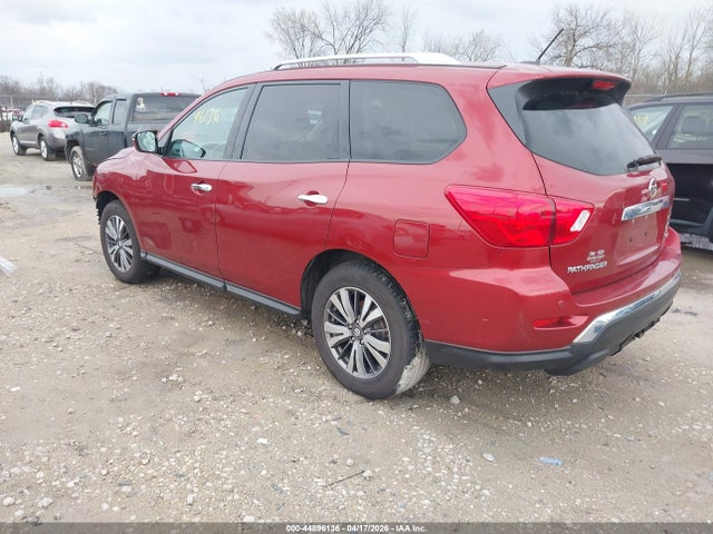 Nissan Pathfinder Sv