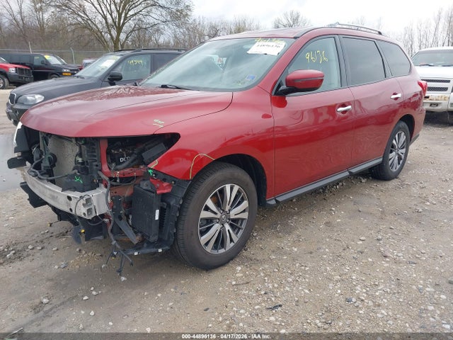 Nissan Pathfinder Sv