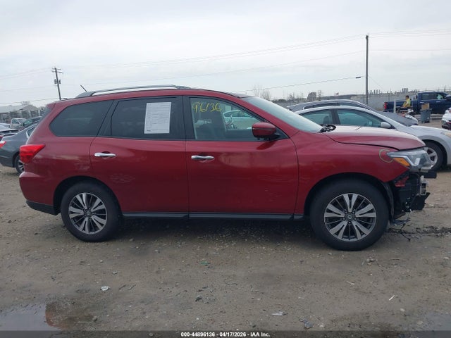 Nissan Pathfinder Sv