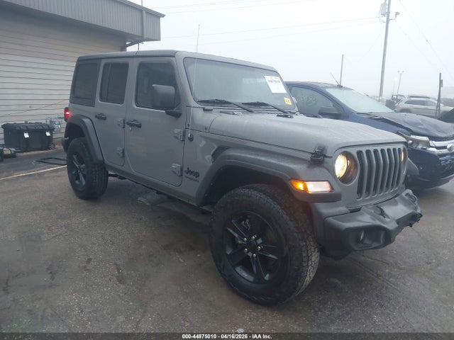 Salvage Jeep Wrangler Image