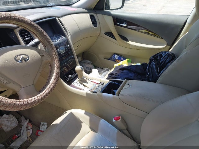 INFINITI Ex Journey