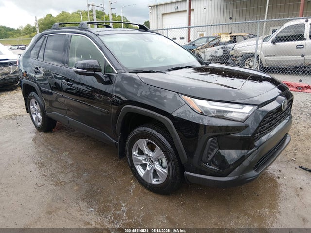 Salvage Toyota RAV4 Image