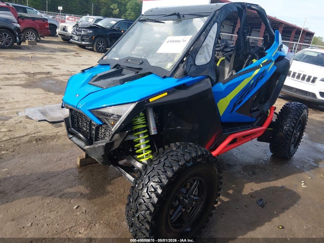 Polaris RZR Turbo R Premium Ride Command
