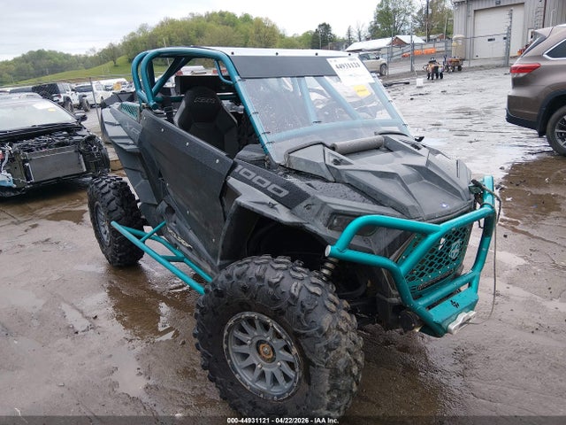 Salvage Polaris RZR Image