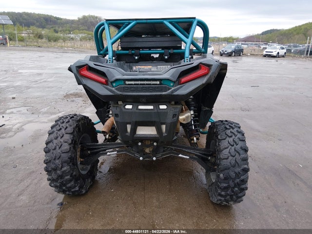 Polaris RZR Xp 1000