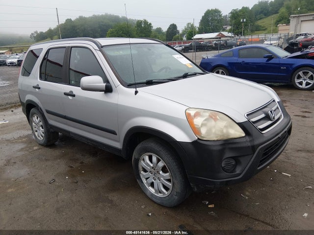 Salvage Honda CR-V Image