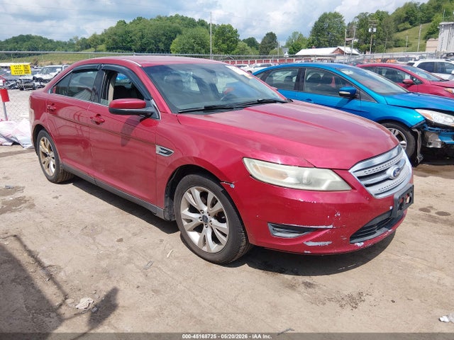Salvage Ford Taurus Image