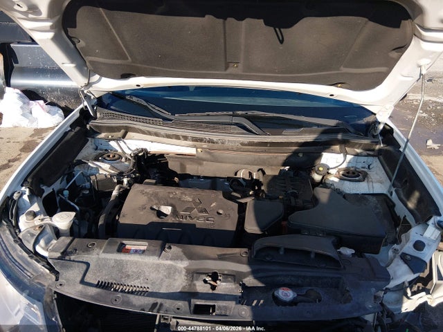 Mitsubishi Outlander Es