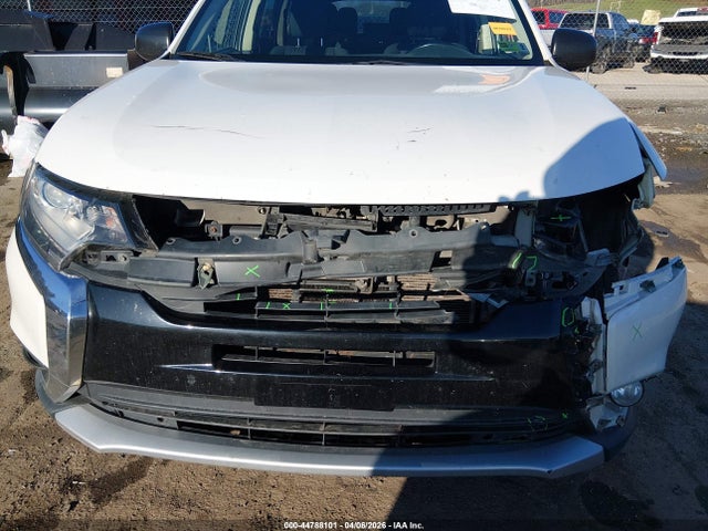 Mitsubishi Outlander Es