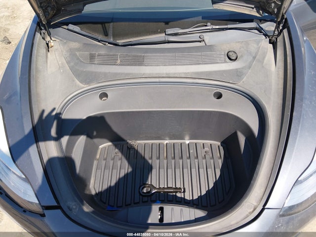 Tesla Model 3 Long Range Dual Motor All-wheel Drive