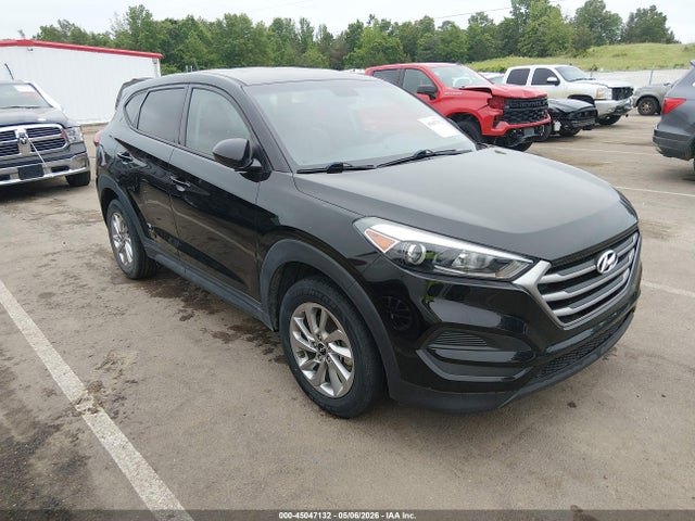 Salvage Hyundai TUCSON Image