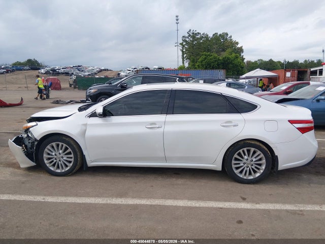 Toyota Avalon Hybrid Limited
