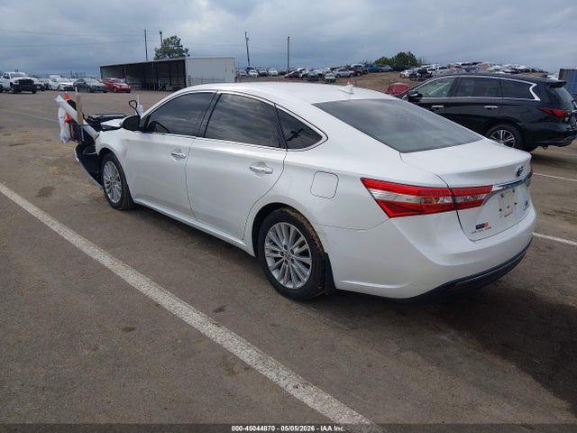 Toyota Avalon Hybrid Limited