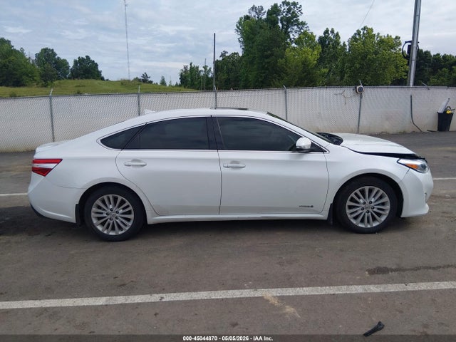 Toyota Avalon Hybrid Limited