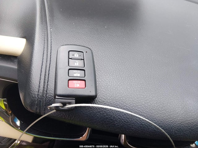 Toyota Avalon Hybrid Limited