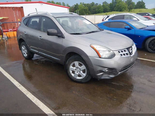 Salvage Nissan Rogue Image