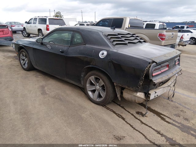 Dodge Challenger Sxt