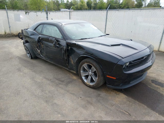 Salvage Dodge Challenger Image