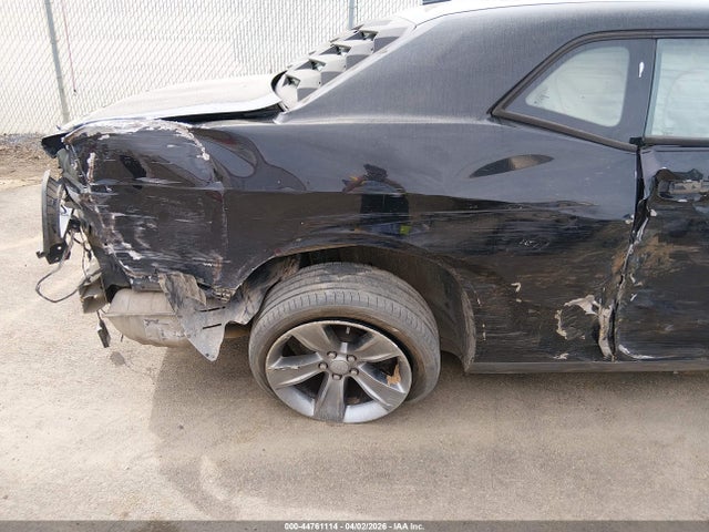 Dodge Challenger Sxt