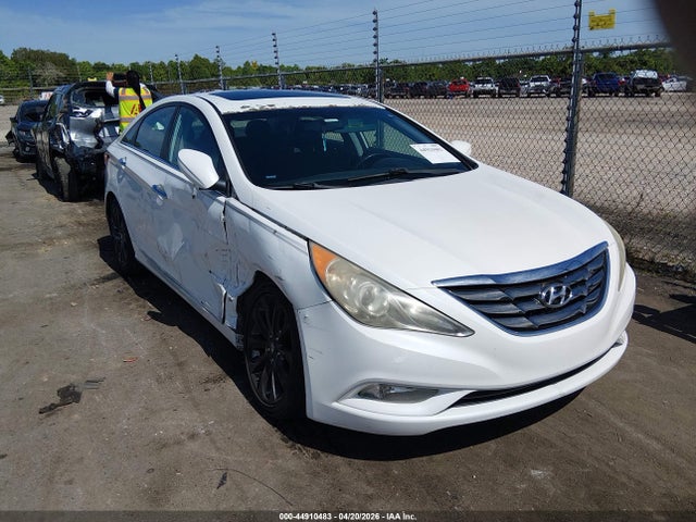 Salvage Hyundai SONATA Image