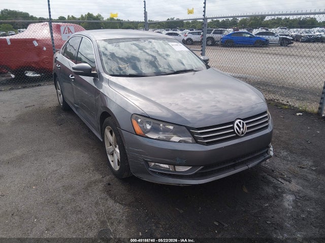 Salvage Volkswagen Passat Image