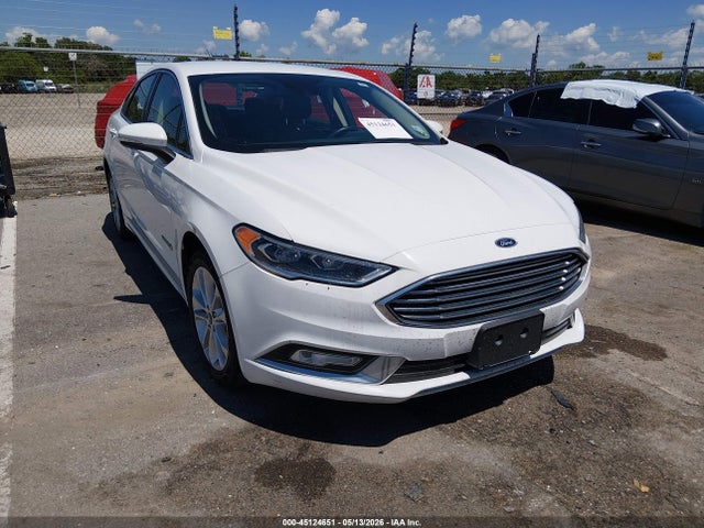 Salvage Ford Fusion Image