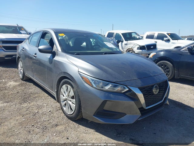 Salvage Nissan Sentra Image