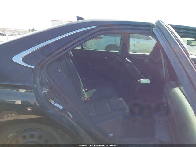 Toyota Camry Xle V6