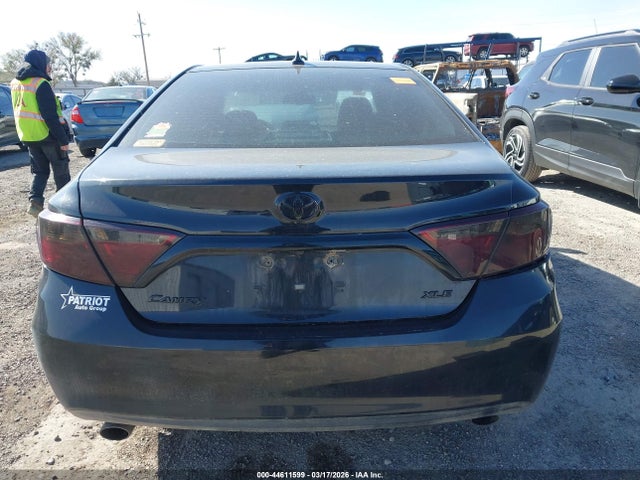 Toyota Camry Xle V6