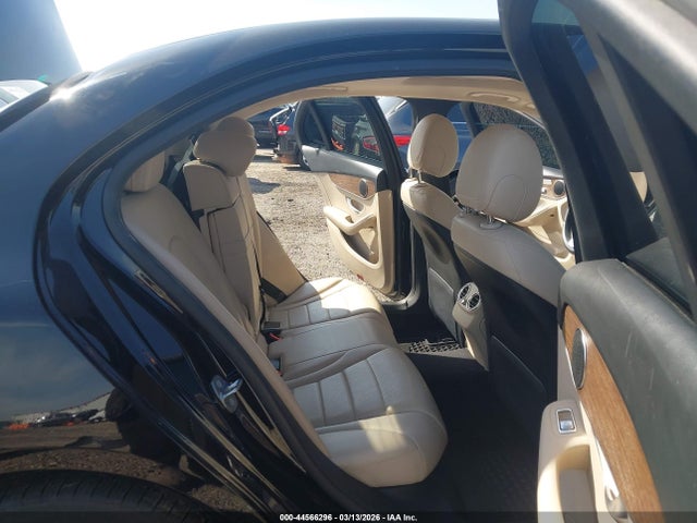 Mercedes-Benz C-Class 4matic