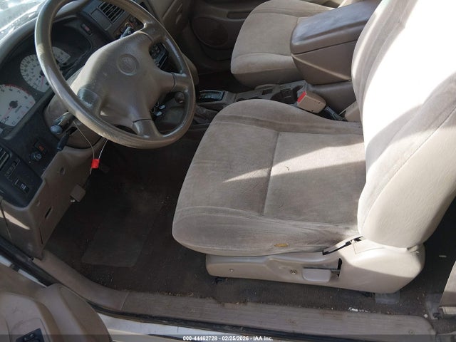 Toyota Tacoma Base V6