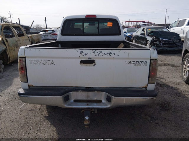 Toyota Tacoma Base V6