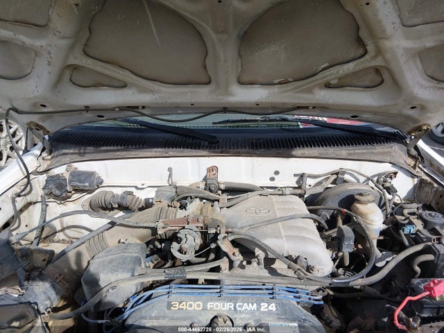 Toyota Tacoma Base V6