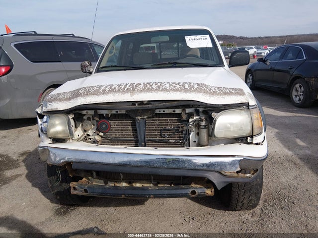Toyota Tacoma Base V6