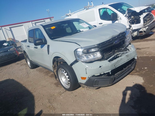 Salvage Ford Maverick Image