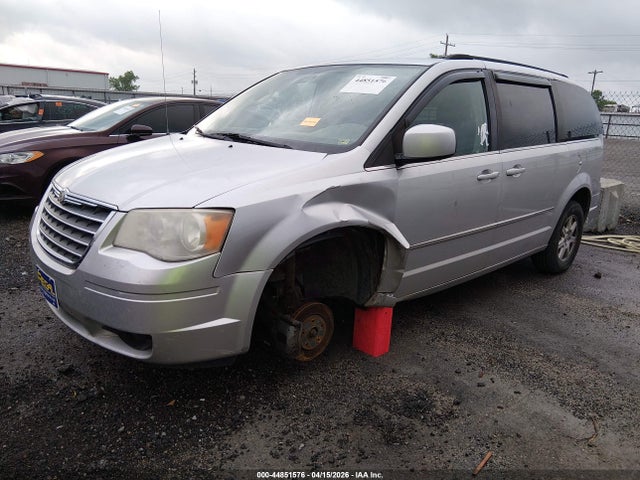 Chrysler Town & Country Touring