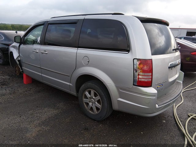 Chrysler Town & Country Touring