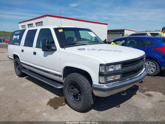 Salvage Chevrolet Suburban Image